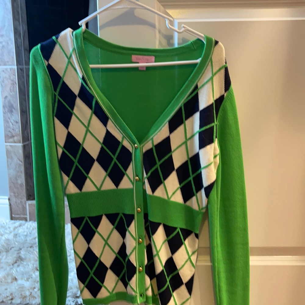 Lilly Pulitzer size small Button up sweater. Never worn
